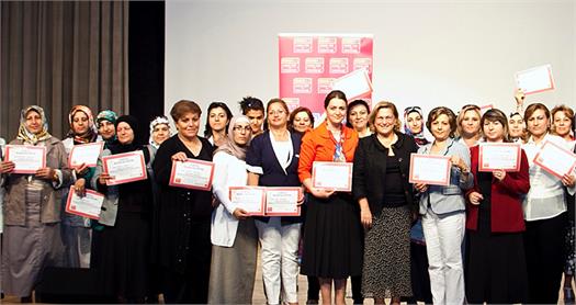 8 yılda 15 bin kadın teknolojiyi öğrendi  
