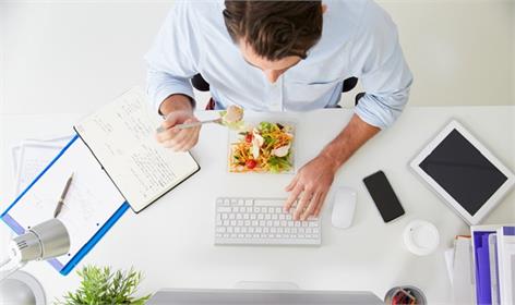 Yemek yemeden olmaz! 