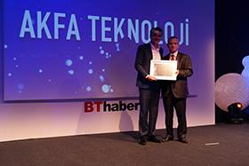 Akfa ipi göğüsledi...