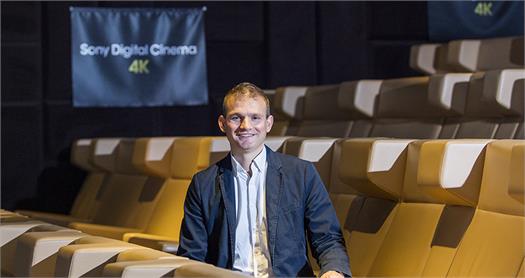 Sinema salonu tepeden tırnağa değişiyor