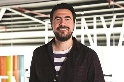 Yemek servisine aracılıktan çok daha fazlası var