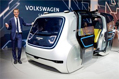 Volkswagen yeni otonom aracı SEDRIC'i basınla buluşturdu