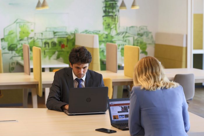 Regus, kiralamalarda Türk Lirası’na geçildiğini duyurdu