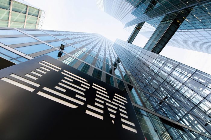 IBM, Red Hat'i satın aldığını duyurdu
