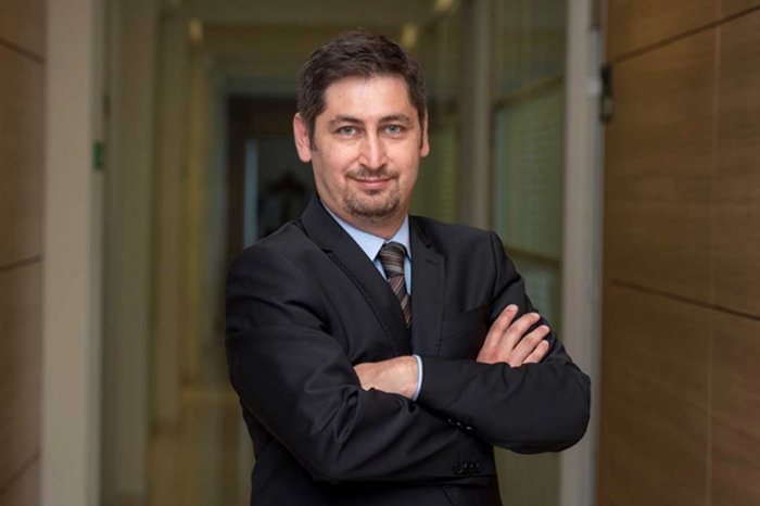 Farklı başlıklar arasında kesintisiz entegrasyon