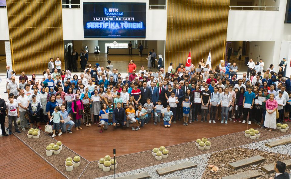 btk yaz teknoloji kampı
