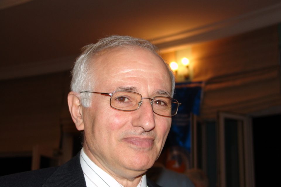 Prof.Dr.Esref Adali
