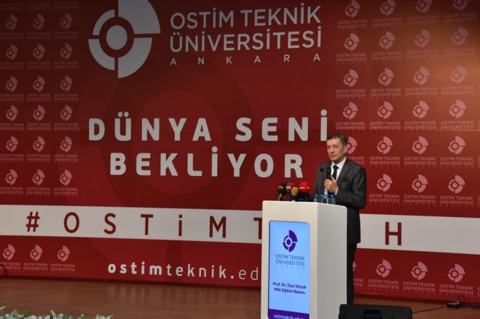 OSTİM Teknik Üniversitesi’nde ilk dersi Bakan Selçuk verdi