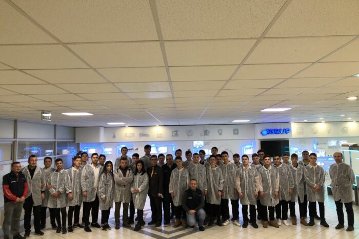 Gençler bu makine eğitimini sevdi