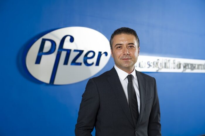 Tolga Uluışık, Pfizer İtalya Aşı Lideri oldu