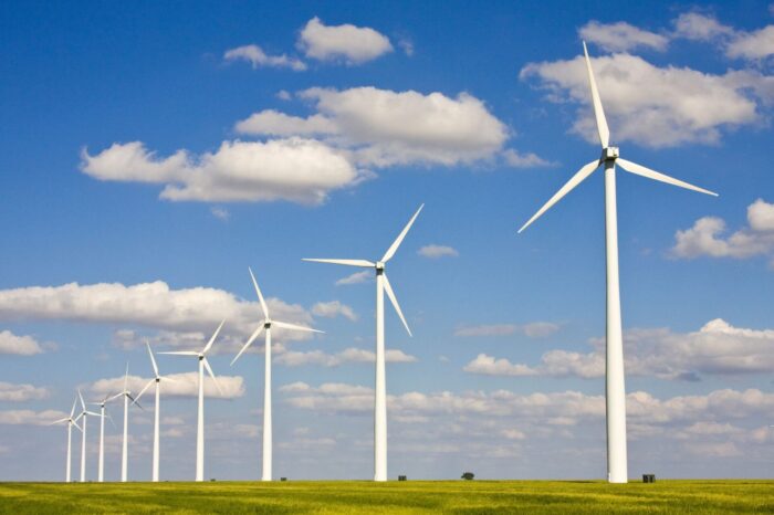 Rüzgâr enerjisi 1 numaralı elektrik kaynağı olma yolunda!