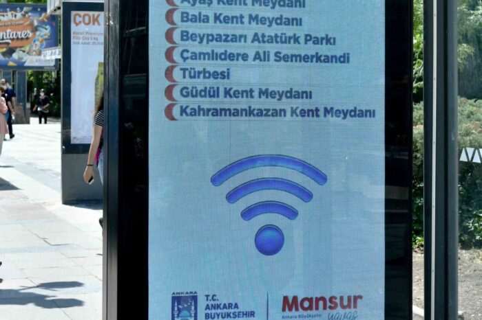 Başkent'in Merkezi de Wi-Fi'ye Kavuştu: Kızılay Meydanı'nda Ücretsiz İnternet Dönemi Başladı