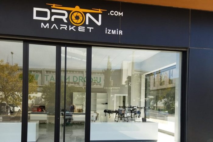 Dronmarket İzmir’de tarım droneları üzerine açtığı şube ile çiftçilerin yanında