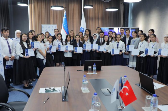 Bahçeşehir Üniversitesi'nden Özbekistan'a: 'Kızlar İçin Yapay Zekâ' projesi
