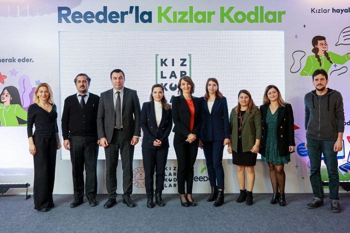 Kız öğrenciler Reeder ile kodlayacak