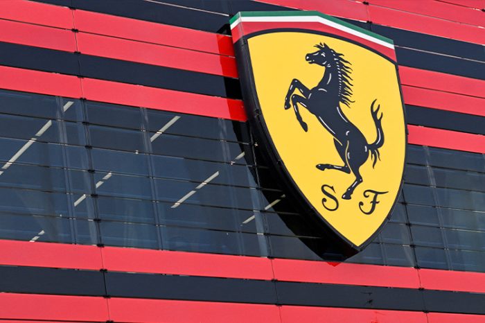 Ferrari, kripto para birimleriyle araç satışına başladı