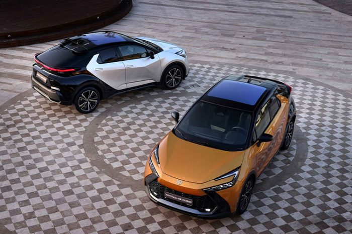 Toyota C-HR Hybrid'in yeni nesli satışa sunuldu