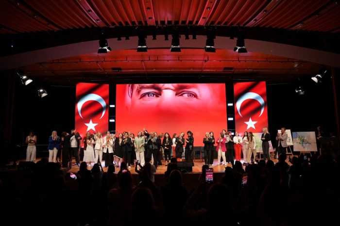 Sosyal Etki Zirvesi'24, ‘Eşitsizliklerden Eşitlik Arıyoruz’ mottosuyla gerçekleştirildi