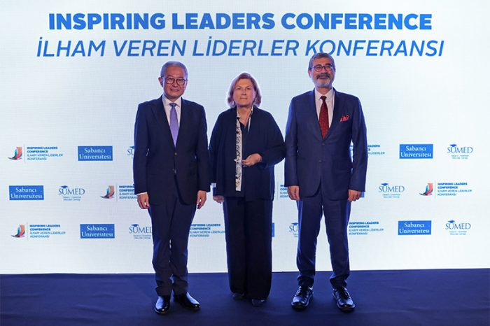 İlham Veren Liderler Konferansı'nda bu yıl "Yapay Zekânın Eğitimdeki Rolü" konuşuldu