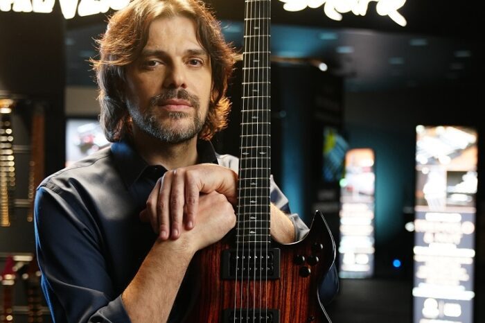 Ses teknolojisinde Shark Guitars solosu!