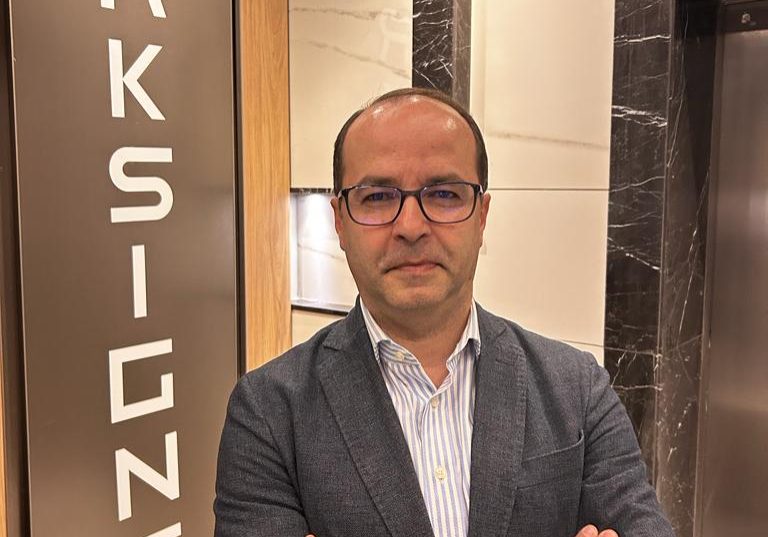 Ayberk Yurtsever - Arksigner Kurumsal İletişim Direktörü (1)